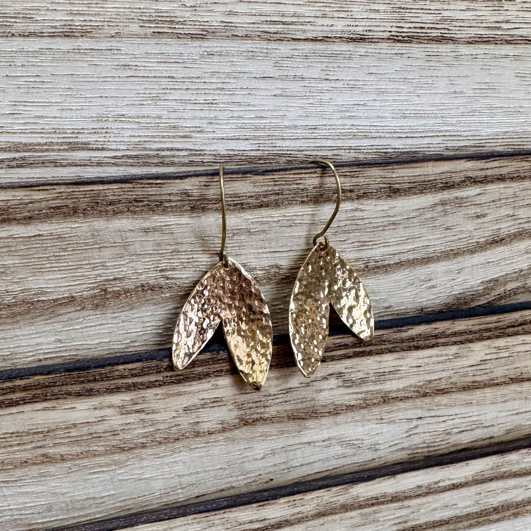 Boucles d'oreilles laiton - Fleurs MARTELÉES